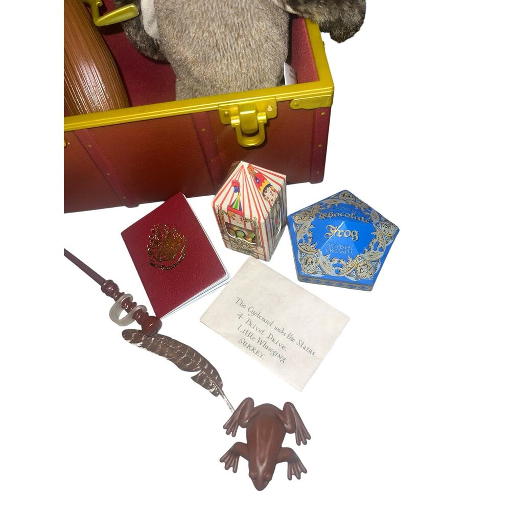 American Girl Doll Harry Potter Hogwarts Trunk and accessories - Picture 4 of 7